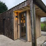 Lodge Poule House By Out & Couvin