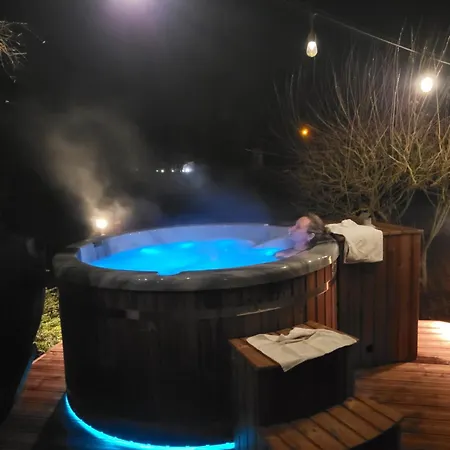 Poule House By Out &