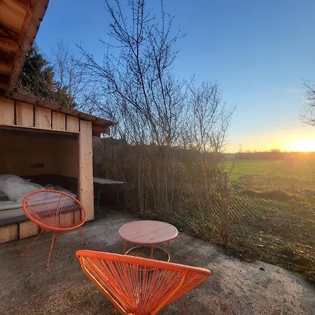 Lodge Poule House By Out &