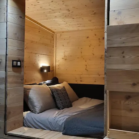 Poule House By Out & אכסניה קובן